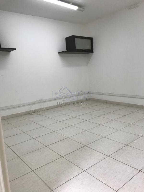 Sobrado de 257m²-3 dorm - 2 suítes - 2 vagas